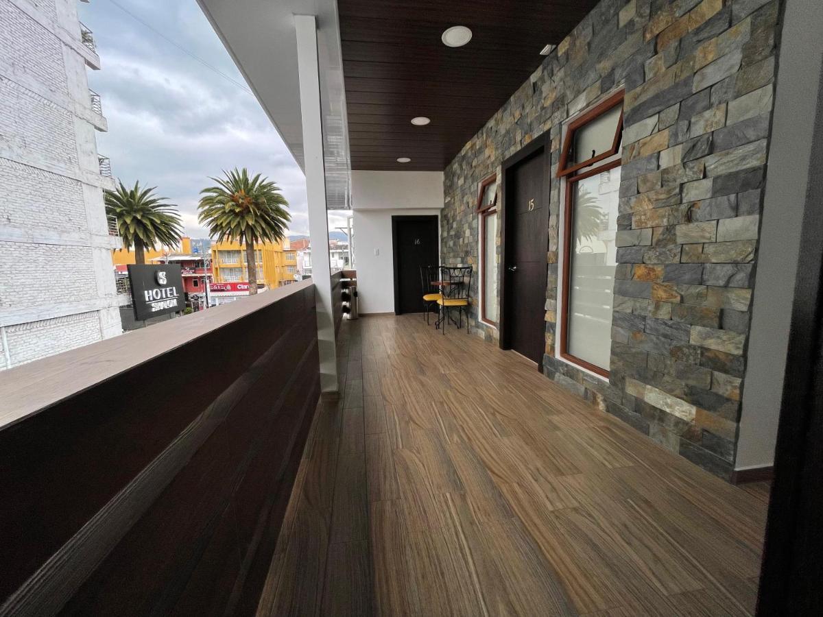 Hotel Shalom Riobamba Buitenkant foto