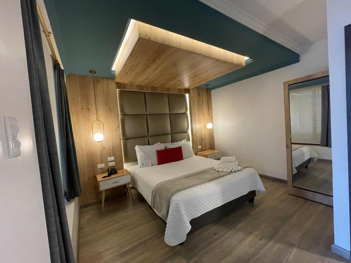 Hotel Shalom Riobamba Buitenkant foto