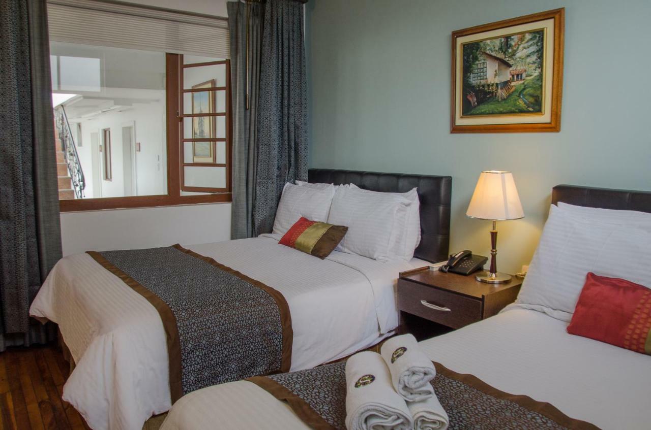 Hotel Shalom Riobamba Buitenkant foto