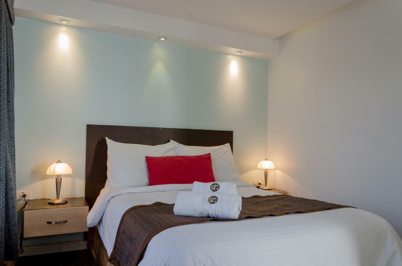 Hotel Shalom Riobamba Buitenkant foto