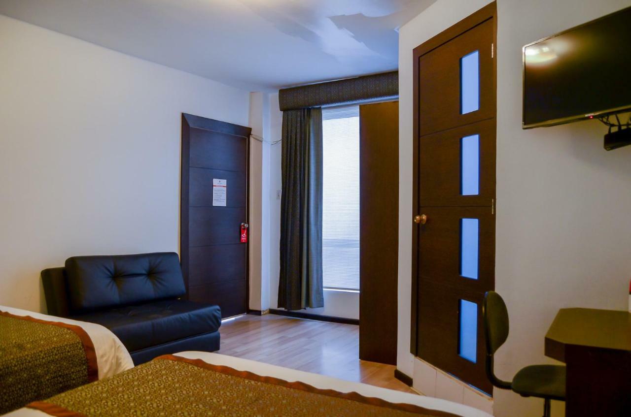 Hotel Shalom Riobamba Buitenkant foto