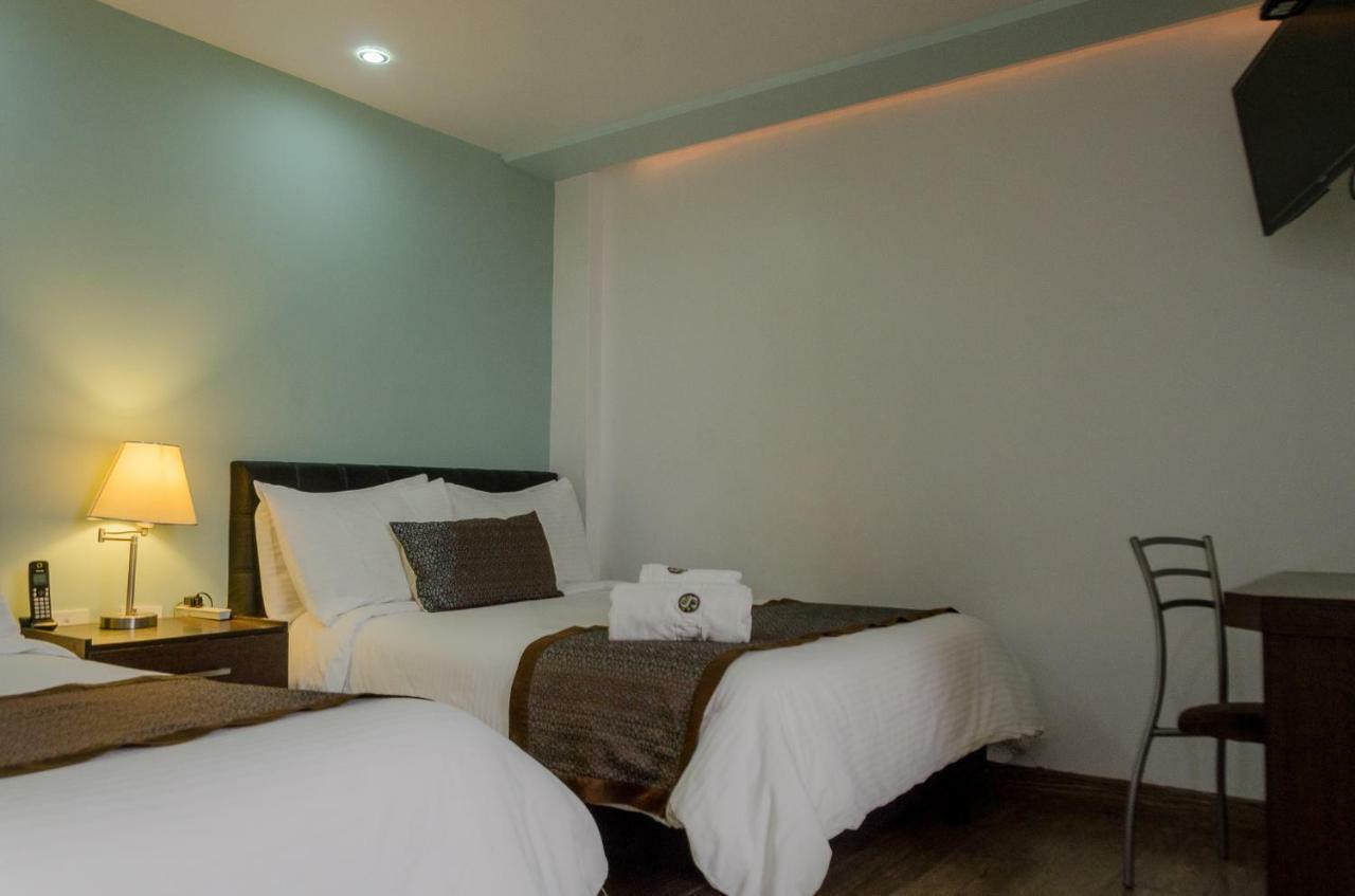 Hotel Shalom Riobamba Buitenkant foto