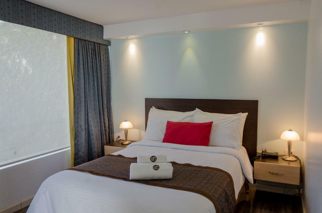 Hotel Shalom Riobamba Buitenkant foto