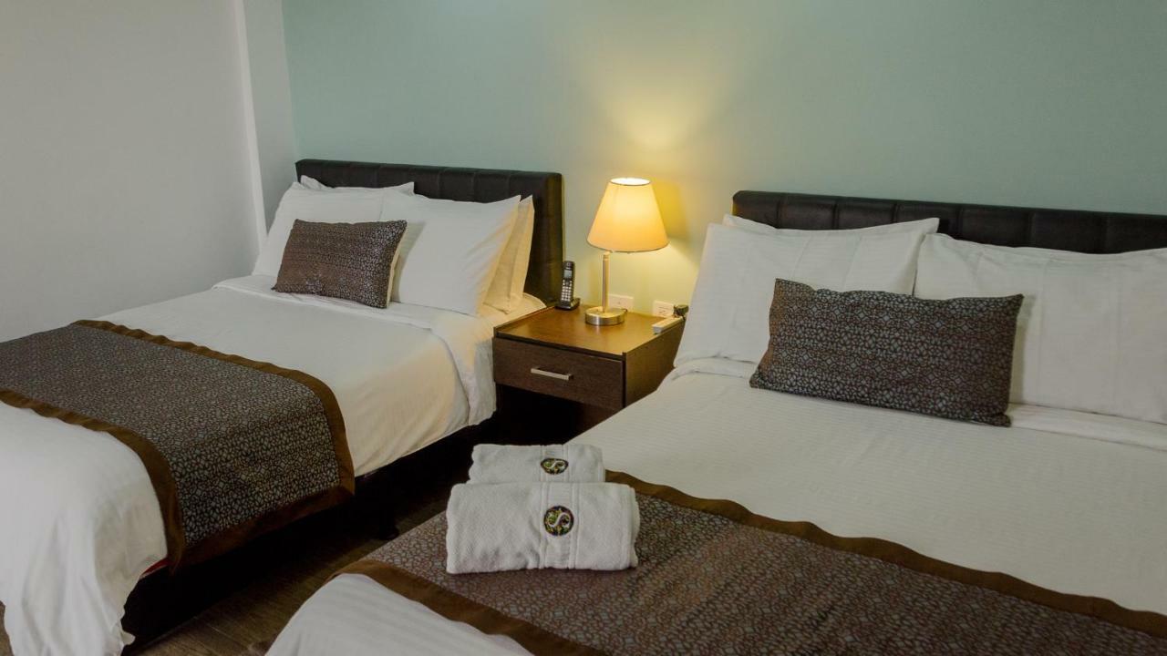 Hotel Shalom Riobamba Buitenkant foto