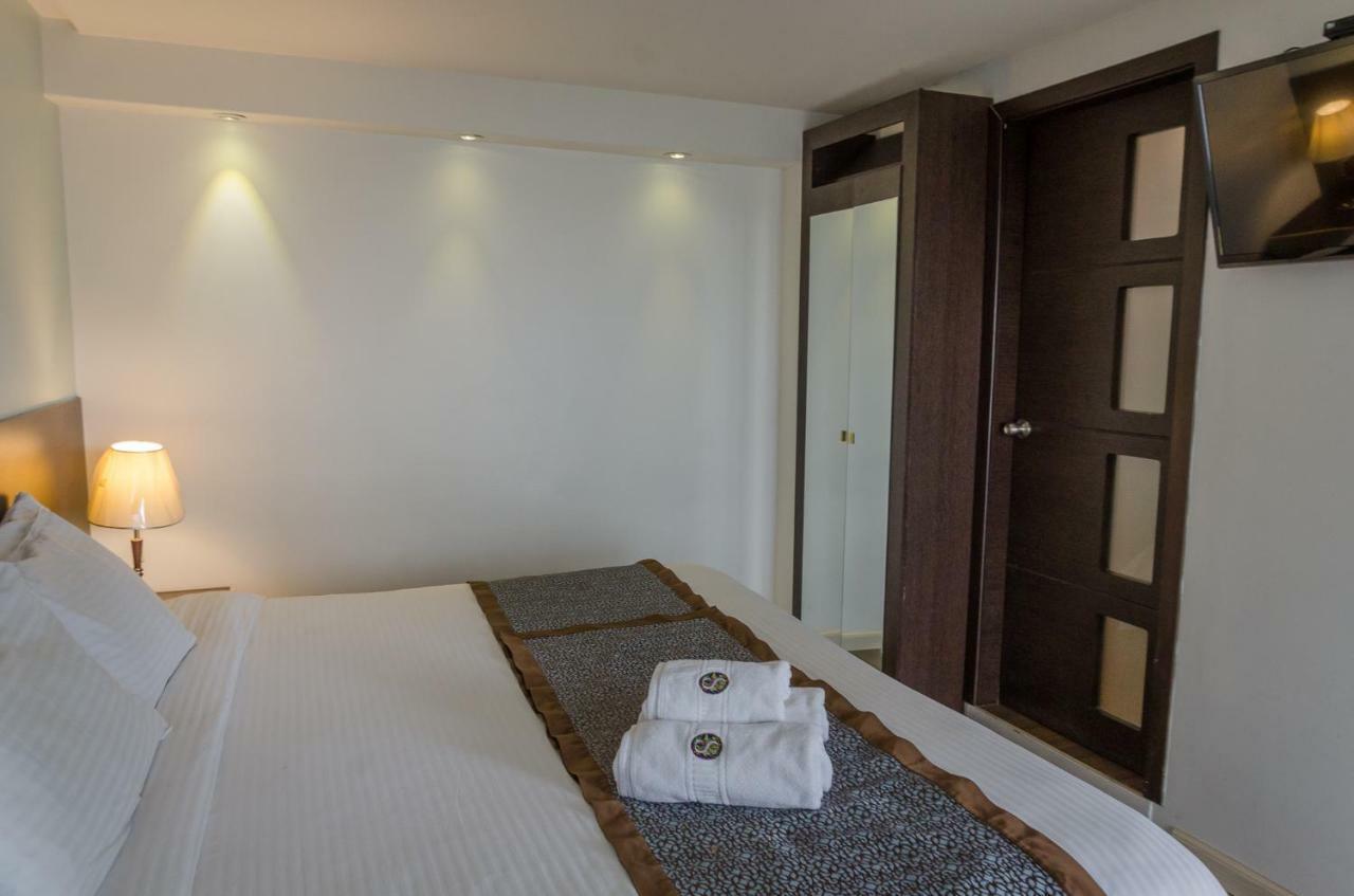 Hotel Shalom Riobamba Buitenkant foto